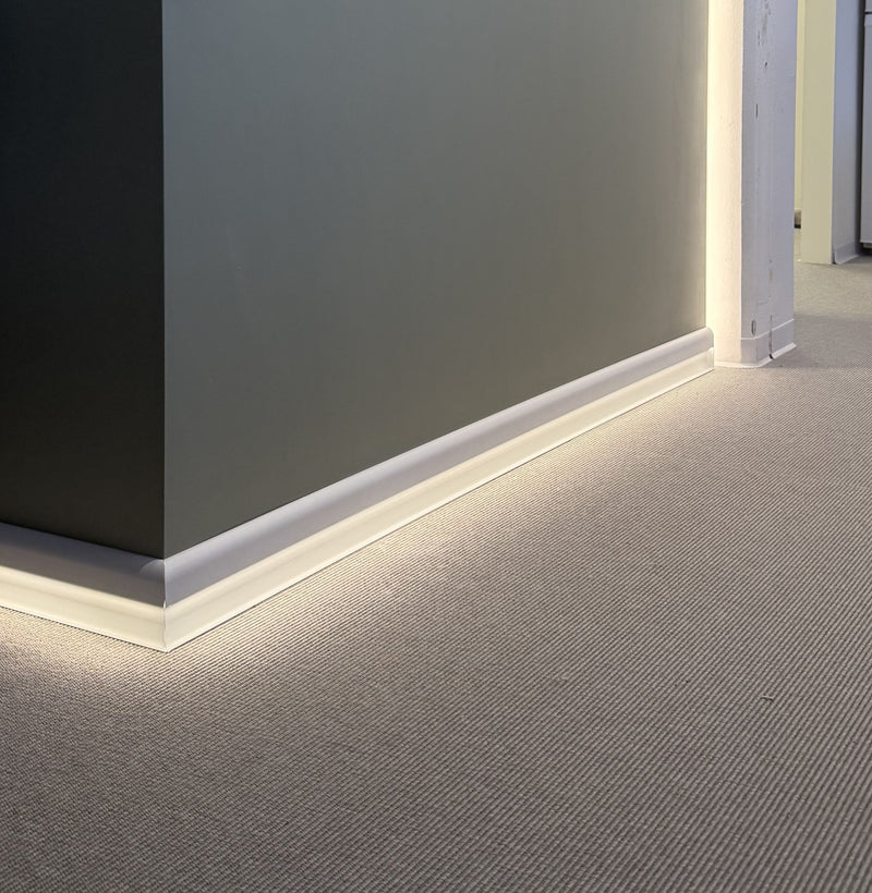 Gulvlist Sort - A138