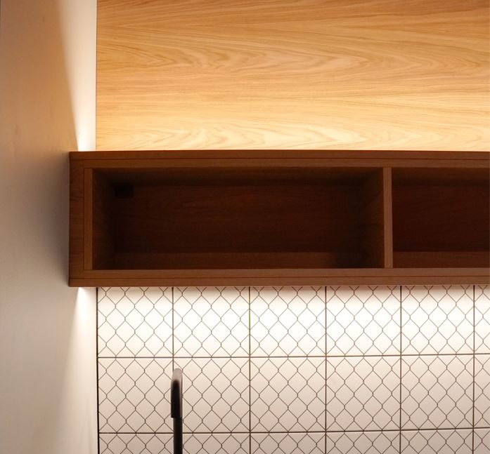 Asymmetrisk infälld hylla - A52